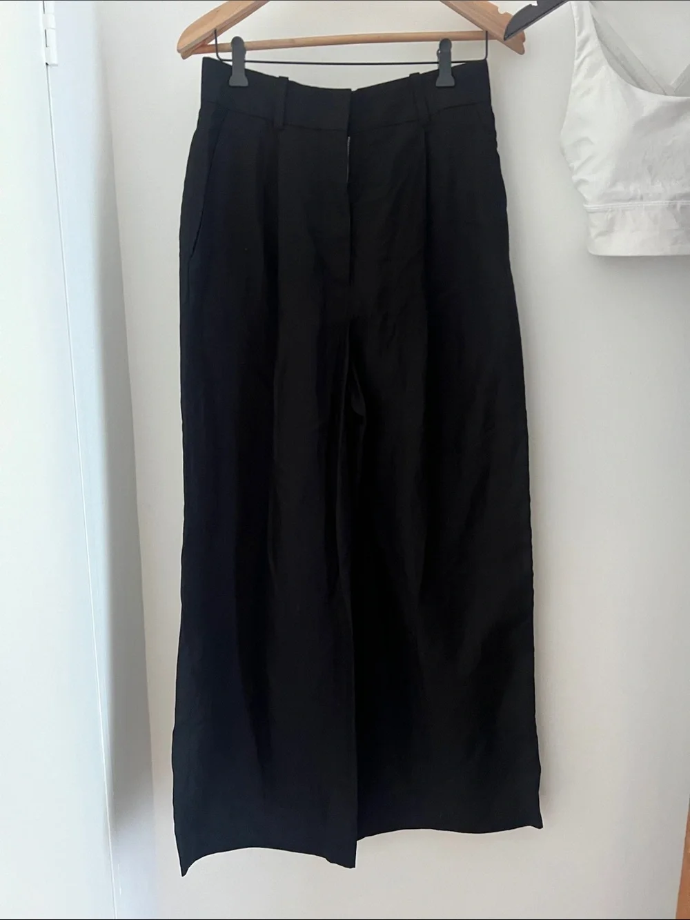 New no tags COS black slacks wide leg pleated front 8